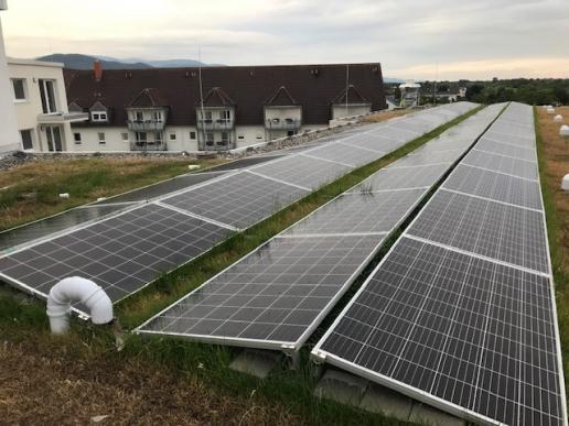 ca.90 KW Photovoltaikleistung decken einen Großteil des Strombedarfs 